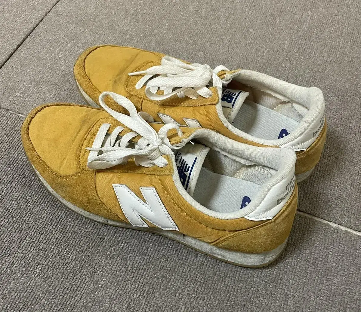 New balance hot sale u220 yellow